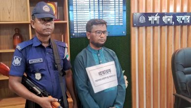 শার্শা ৩০টি মামলার পলাতক আসামি আটক